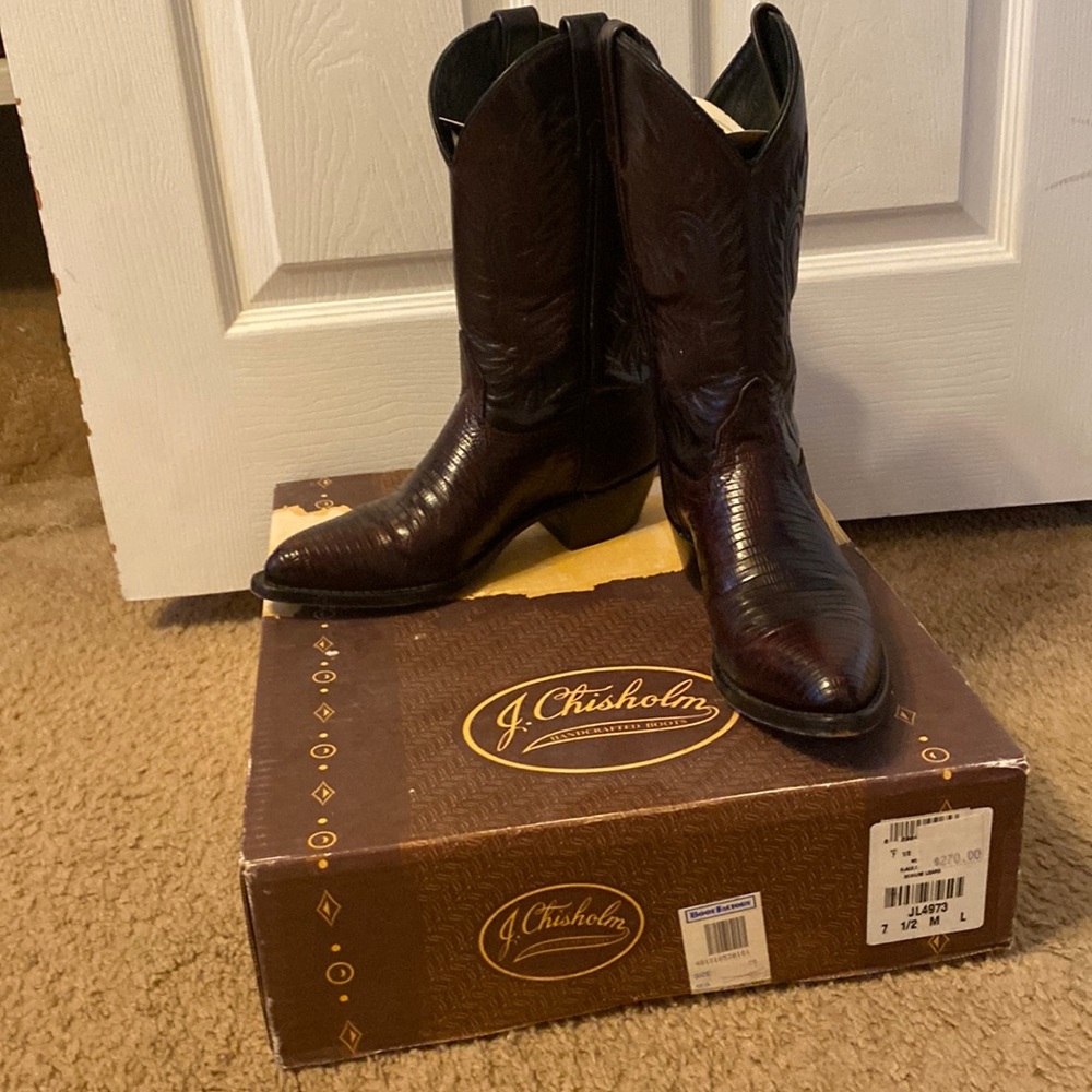 women’s cowboy boots